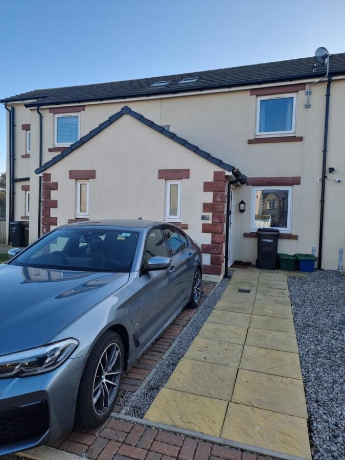 Impeccable Beachfront 2-Bed Cottage In St Bees Bagian luar foto