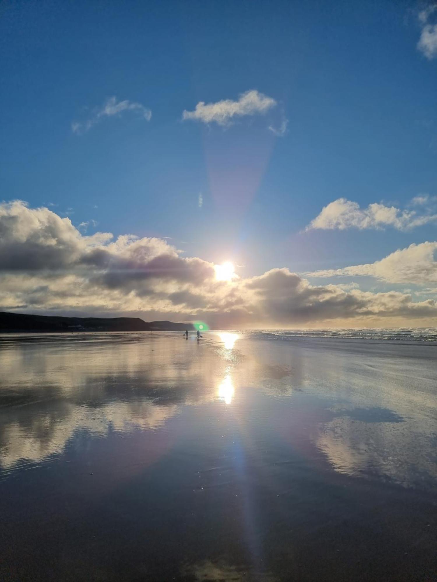 Impeccable Beachfront 2-Bed Cottage In St Bees Bagian luar foto